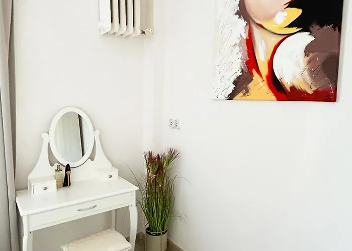 Lumina Cozy Near Manufactura